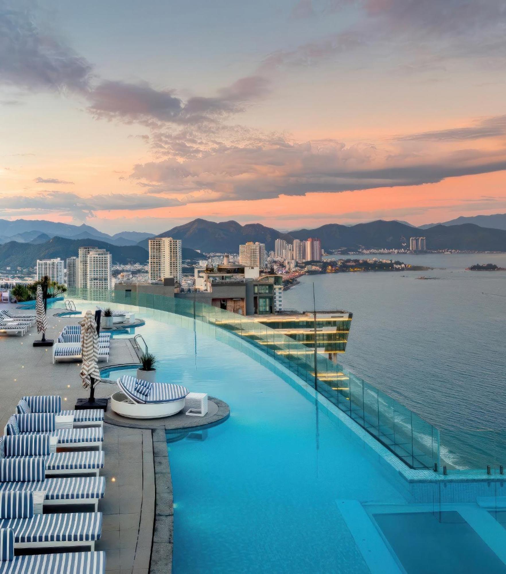 Jk.Boutique Oceanfront Panorama Residence Nha Trang Exterior photo